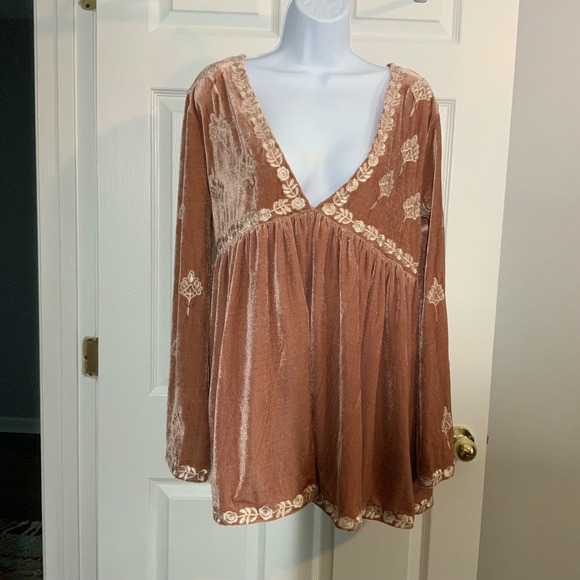 POL Rose Velvet Embroidered Long Sleeve size Small - Picture 5 of 11